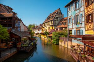 Strasbourg en une journée : Petite France, cathédrale et saveurs alsaciennes — Daytour France