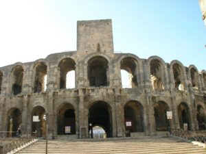 Visiter Arles en 1 jour : Arènes, Van Gogh et Camargue — Daytour France